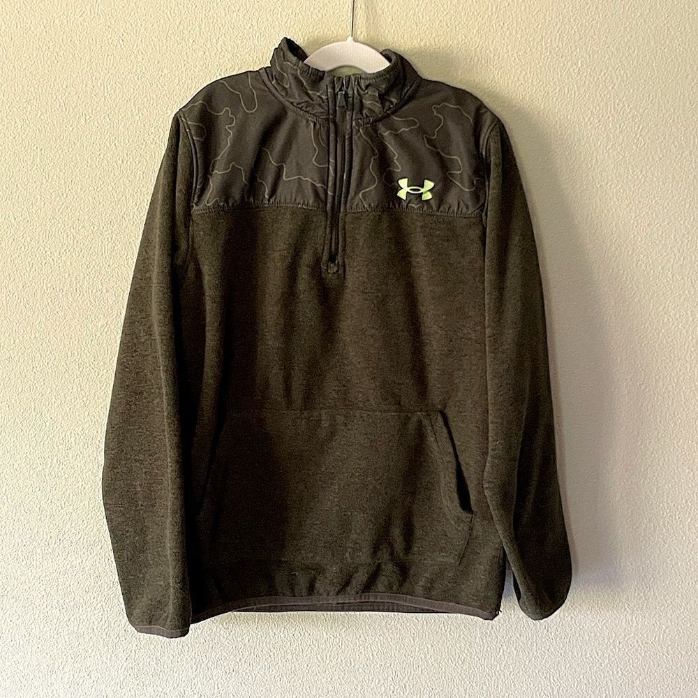 Youth Under Armour Army Green, Half-Zip, Long-Sleeve, Fleece Pullover. Size YMD.